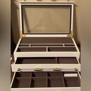 Kendra Scott Large Antique Brass Jewellery Box - White Lacquer